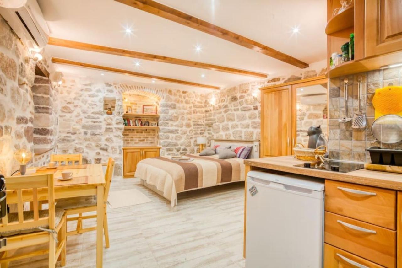 Kotor Bagus - Cozy Boutique Old Town Studio With Seaview Terrace Exterior photo