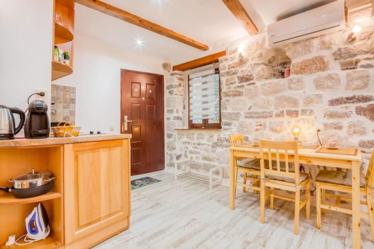 Kotor Bagus - Cozy Boutique Old Town Studio With Seaview Terrace Exterior photo
