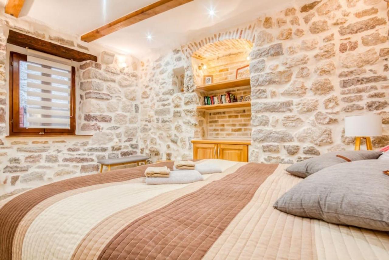 Kotor Bagus - Cozy Boutique Old Town Studio With Seaview Terrace Exterior photo