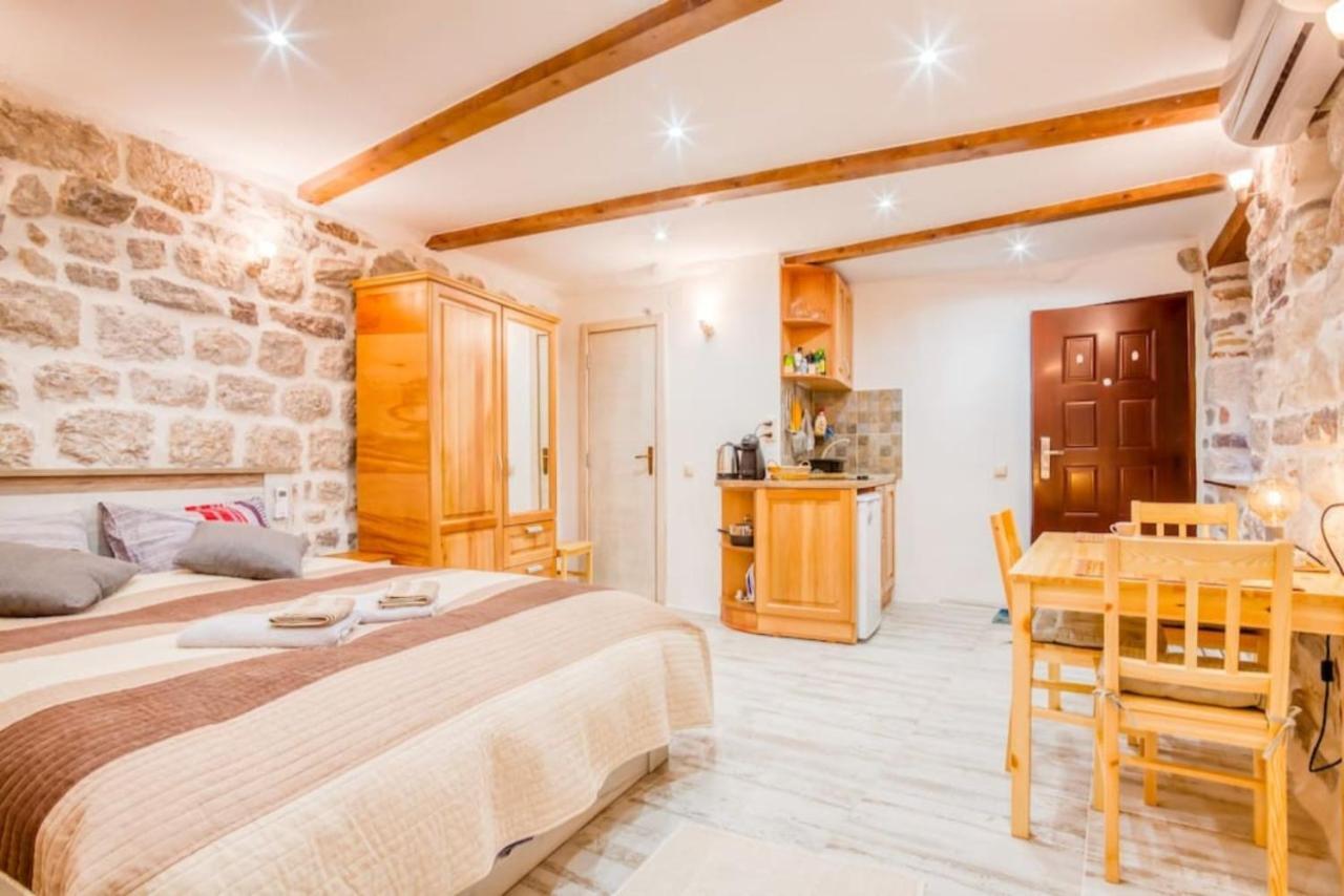 Kotor Bagus - Cozy Boutique Old Town Studio With Seaview Terrace Exterior photo
